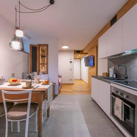 Menina Apartman *